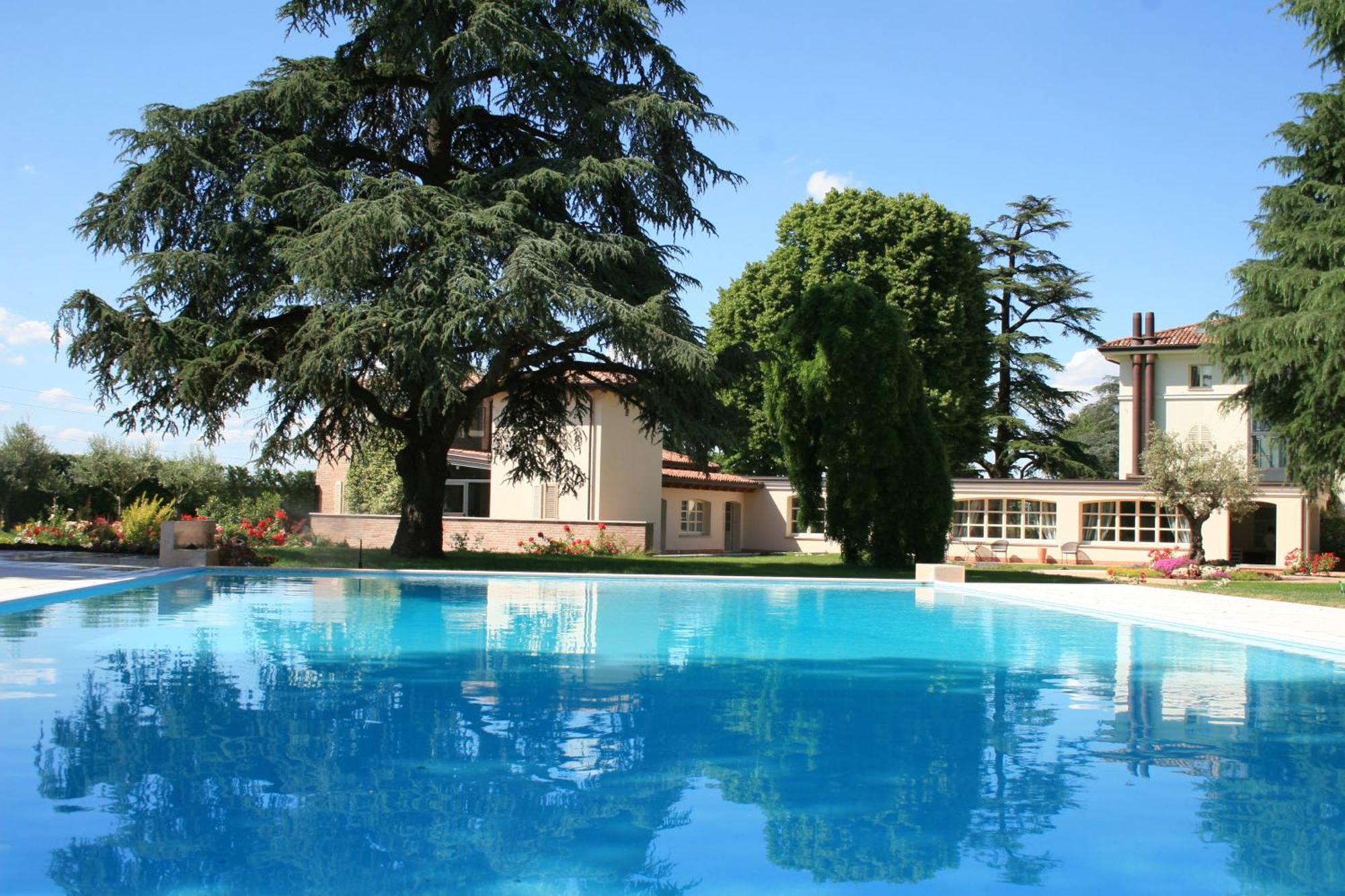 Relais Villa Valfiore Сан-Лаццаро-ді-Савена Екстер'єр фото
