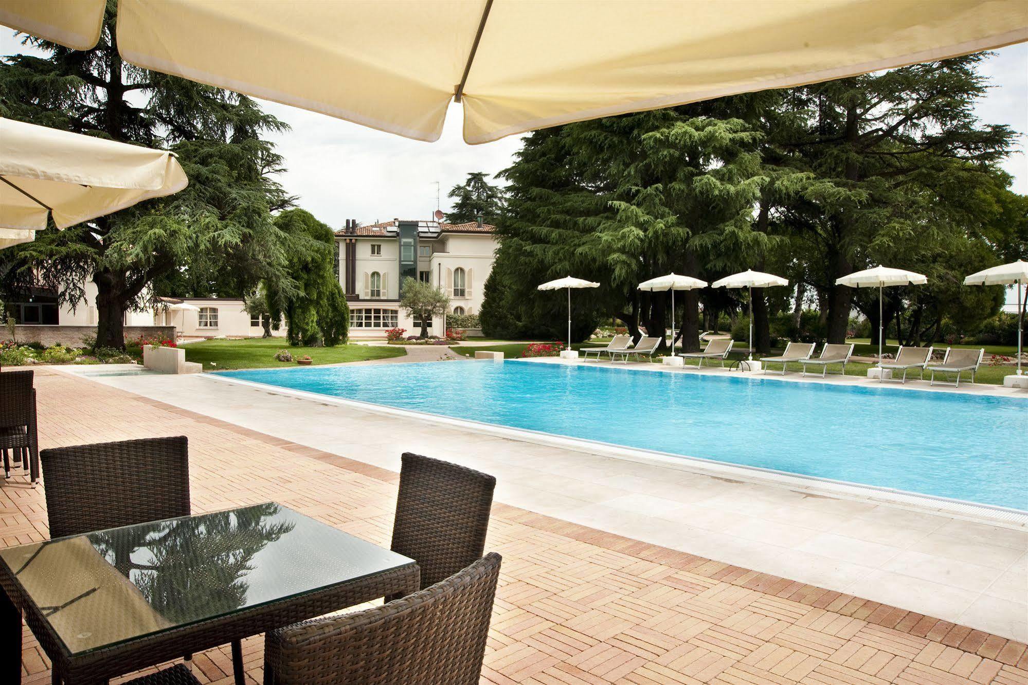 Relais Villa Valfiore Сан-Лаццаро-ді-Савена Екстер'єр фото