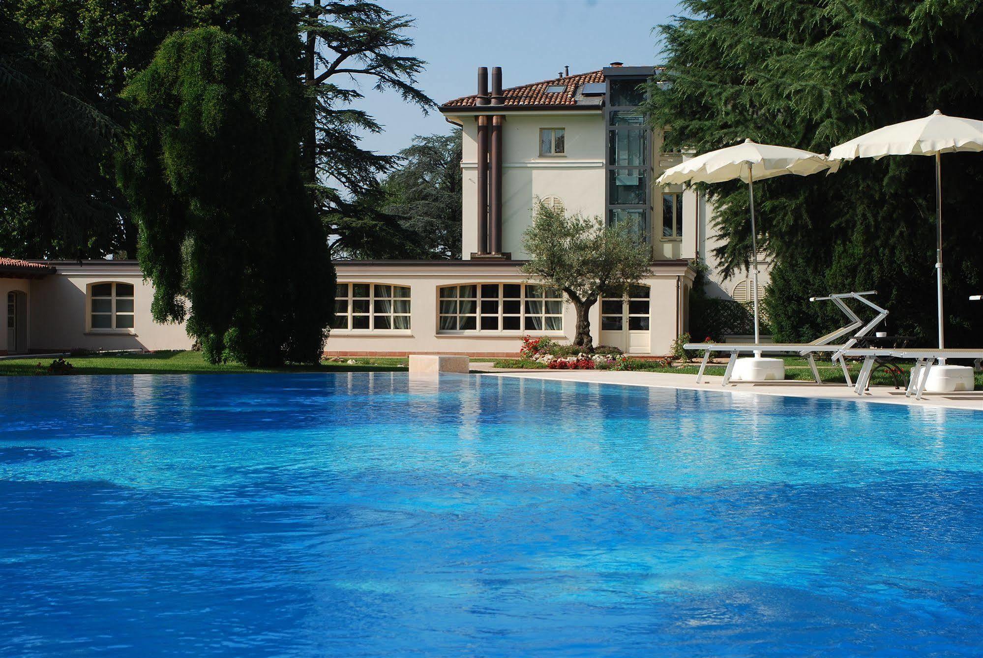 Relais Villa Valfiore Сан-Лаццаро-ді-Савена Екстер'єр фото